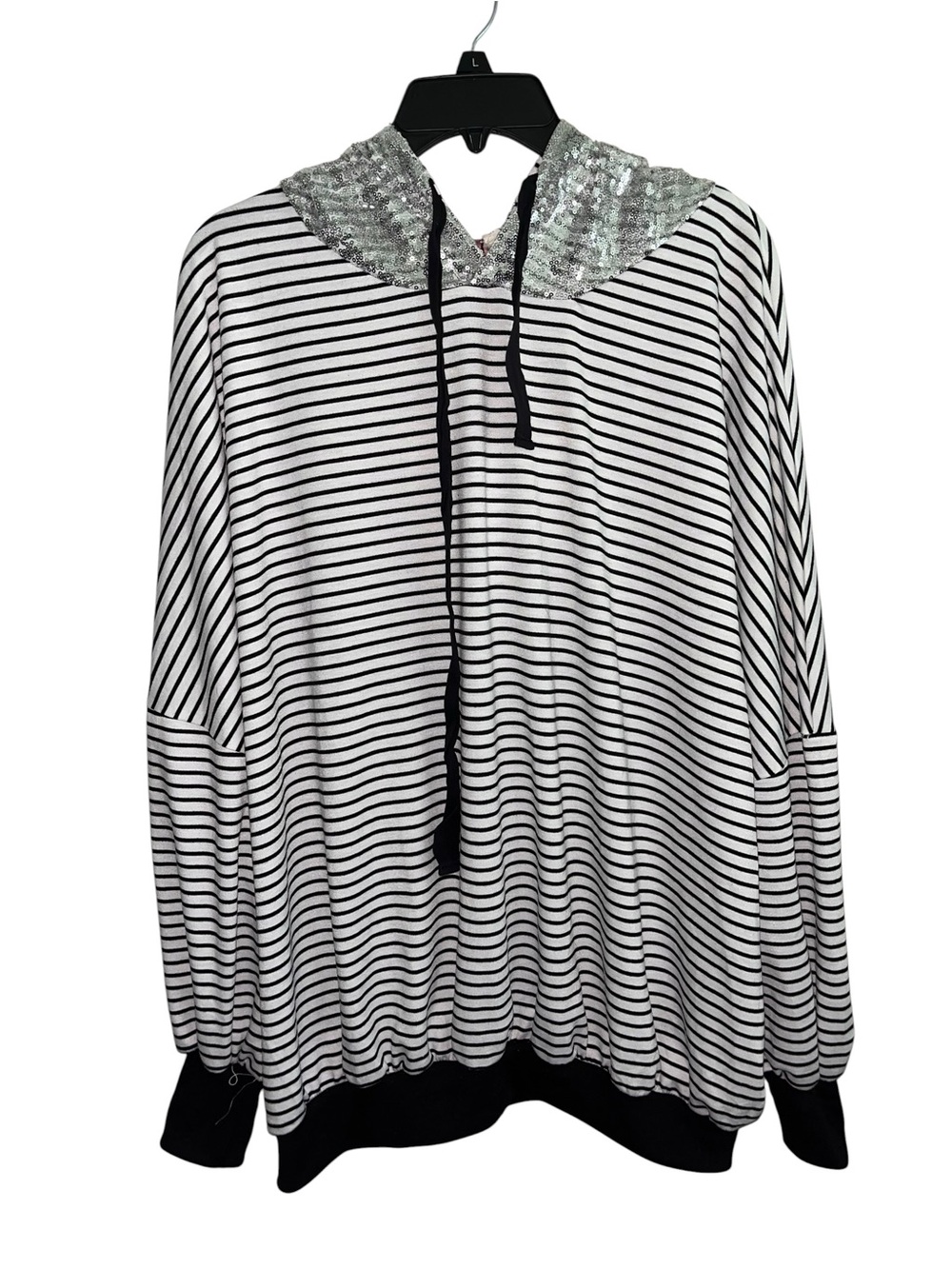 Andrée by Unit Women’s 1X Striped Sequin Hooded Pullover Top